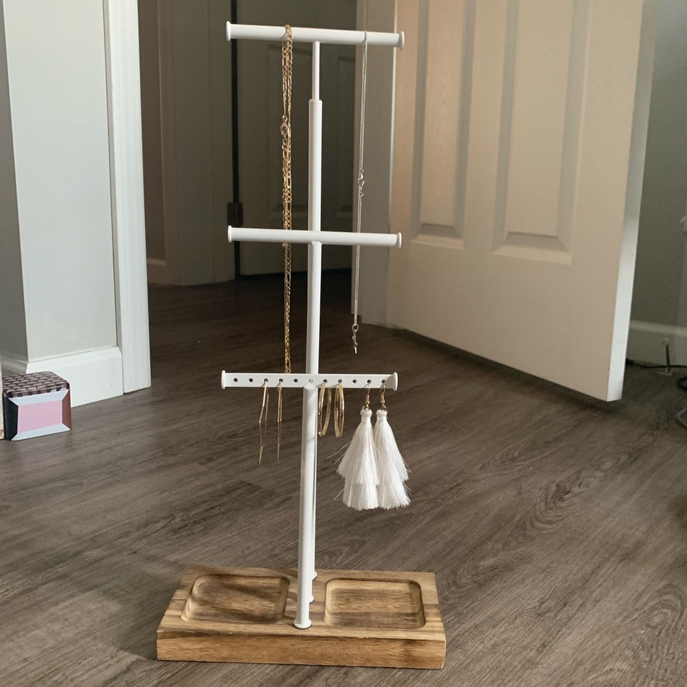 White and wood jewelry 3-tiered organizer